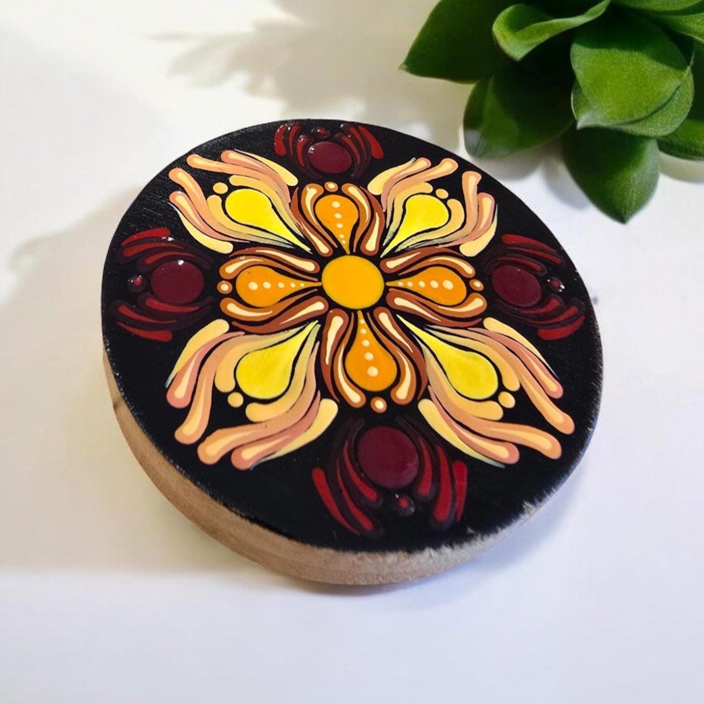 Décapsuleur rond en bambou mandala pointillisme orange, jaune et bordeaux, aimant de réfrigérateur, ouvre bouteille de bière