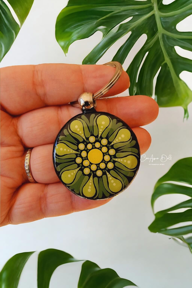 Porte-clés mandala peint double face vert