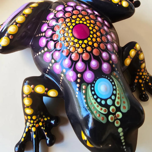 Grenouille décorative peinte à la main