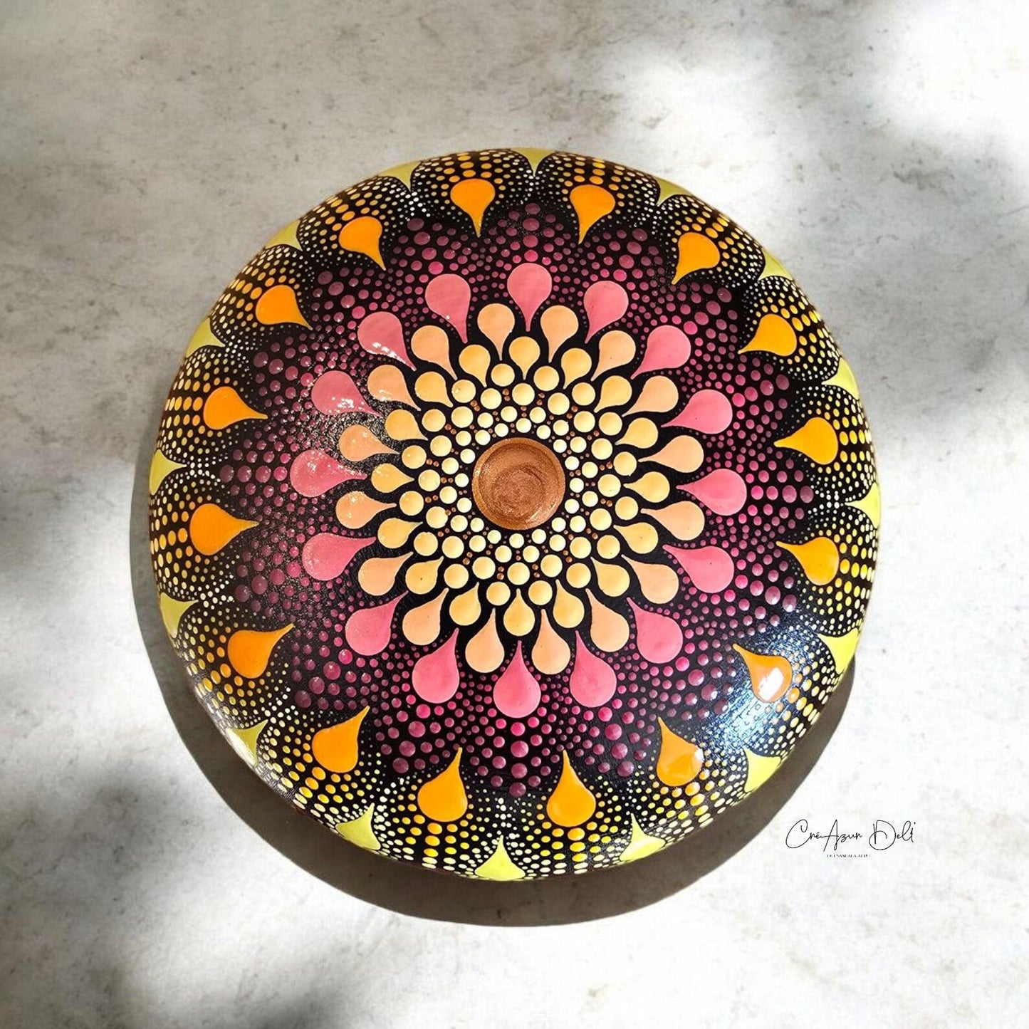 Boîte à bijoux en bois de tilleul – Mandala peint à la main en pointillisme – Pièce unique
