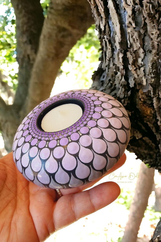 Bougeoir mandala en plâtre – Peint à la main mauve