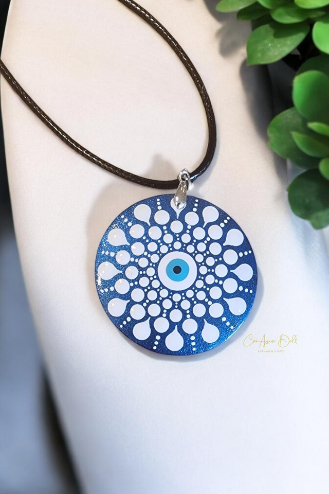 Collier en bois oeil grec mandala pointillisme