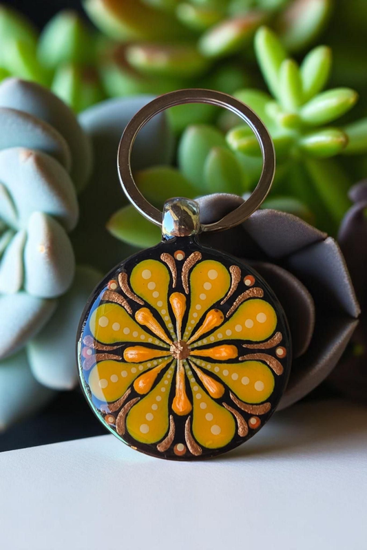 Porte-clés mandala peint double face orange et cuivré