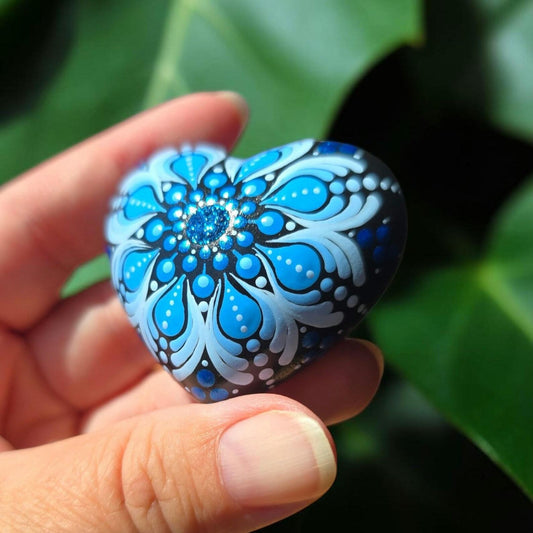 Petit coeur mandala bleu pailleté en plâtre résine - méditation ou décoration