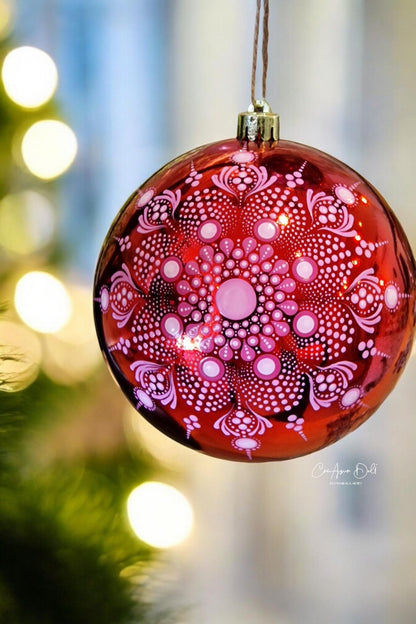 Grosse boule de noël rouge mandala pointillisme