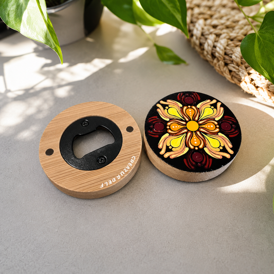 Décapsuleur et aimant rond en bambou – Mandala jaune, orange et bordeaux peint à la main