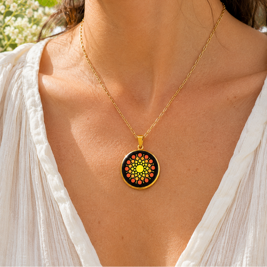 Collier Mandala orange en acier inoxydable