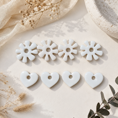 Pampilles blanches Cœur ou Fleur – Bijoux artisanaux en argile polymère