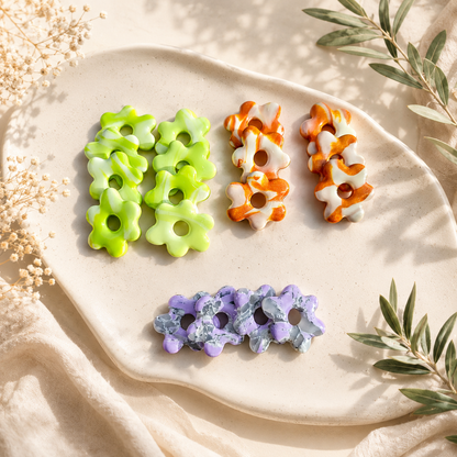 Pampilles fleurs vert anis/orange pailleté, et mauve marbré en argile polymère – Bijou bohème fait main – Cadeau femme