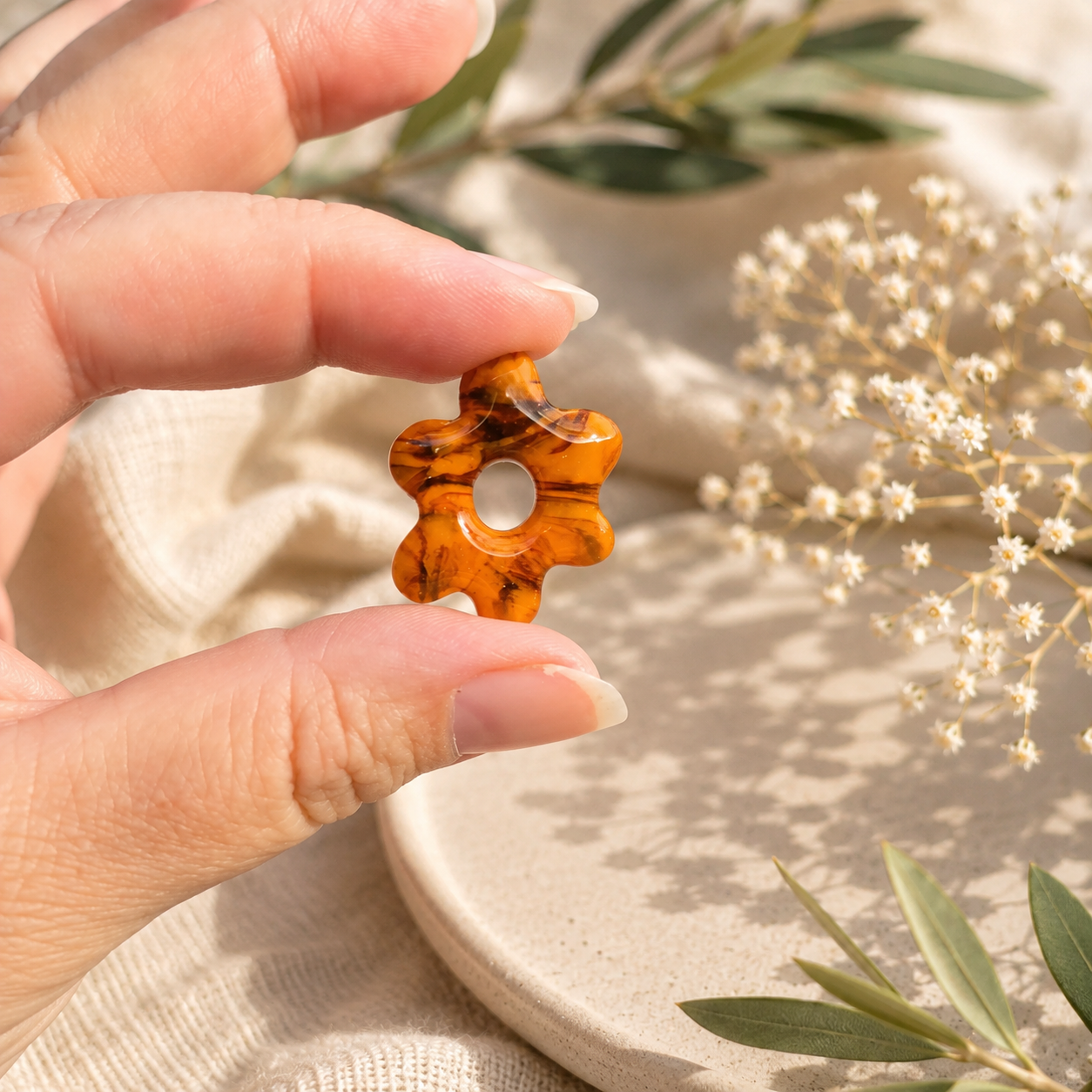 Pampilles florales marbrées orange en pâte polymère - fait main
