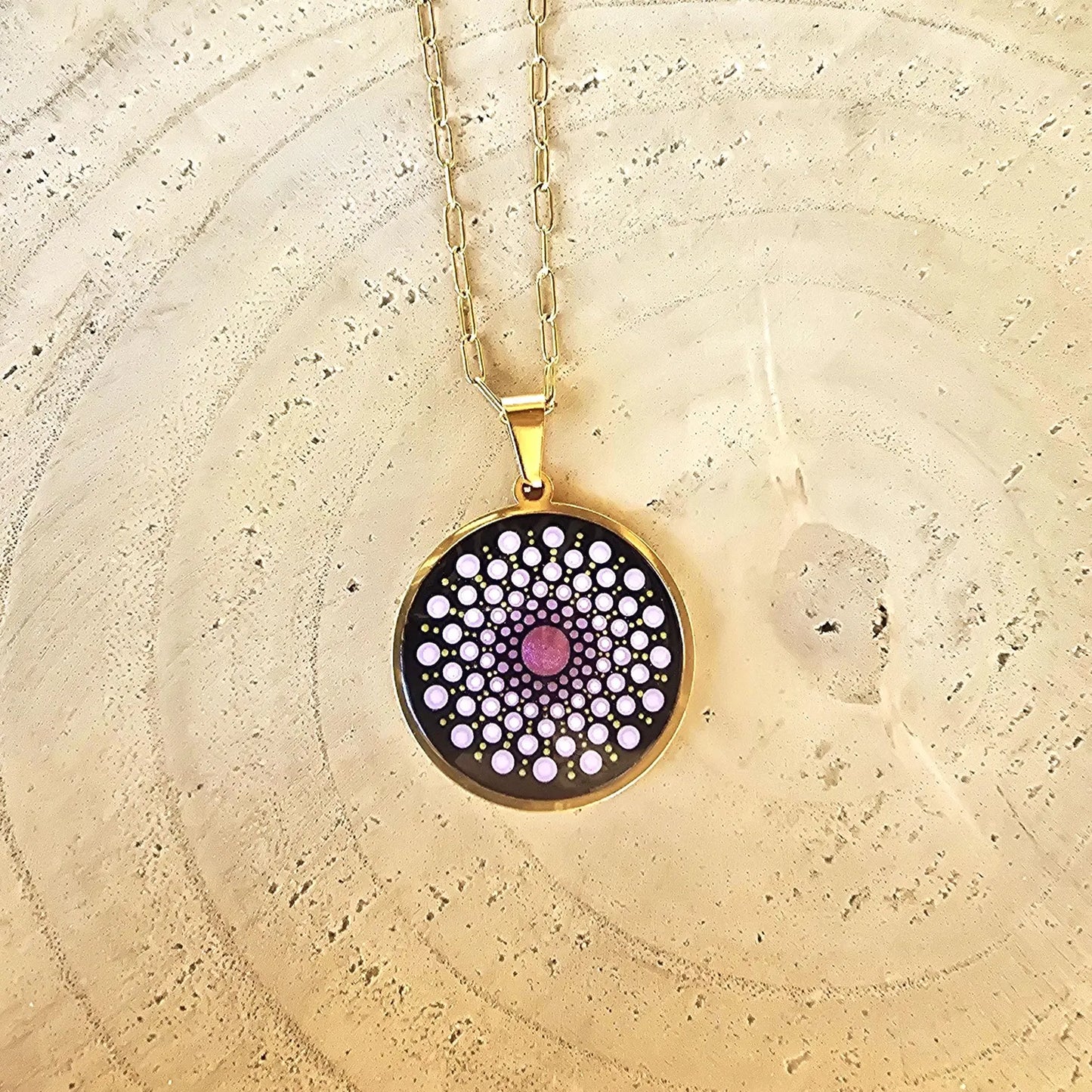 Collier Mandala rose en acier inoxydable