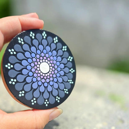 Miroir de poche en bois – Mandala dégradé mauve et violet