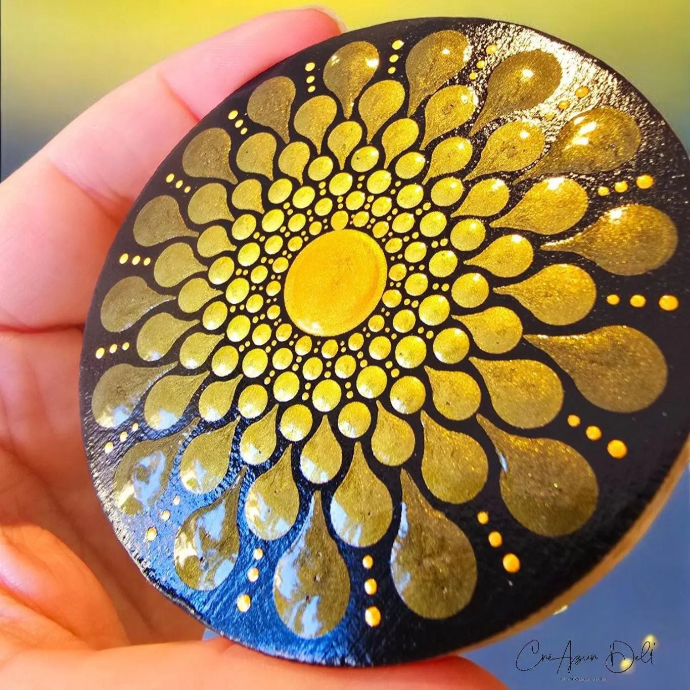 Miroir de poche mandala en pointillisme bronze et doré, miroir rond en bois
