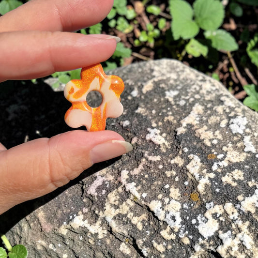 Pampilles fleurs en pâte polymère  - fait main
