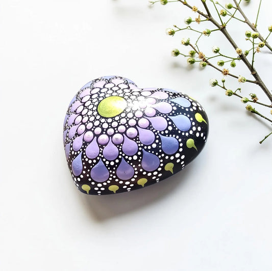 Petit coeur mandala en pointillisme bronze et mauve