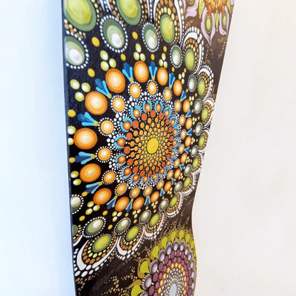 Planche skateboard décoratif à accrocher- mandala en pointillisme- Art mural peint à la main