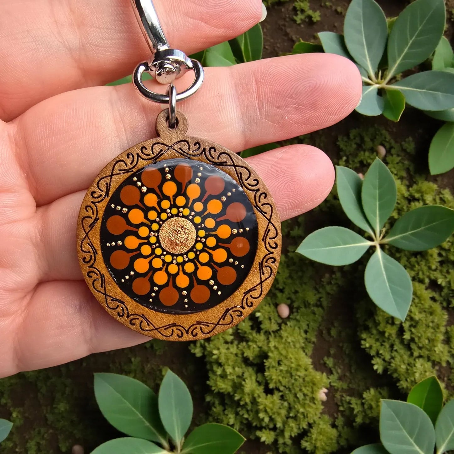 Porte-clés bois mandala orange/cuivré peint à la main
