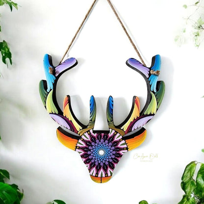 Tête de renne murale en bois – Œuvre unique en pointillisme