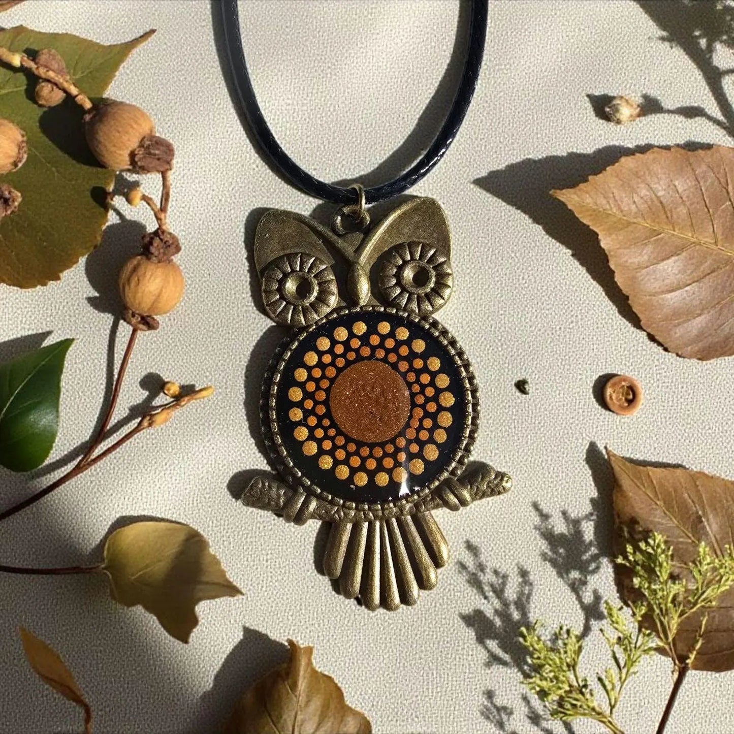 Collier hibou mandala orange cuivré