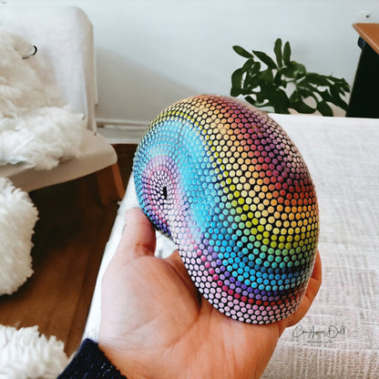 Coquillage décoratif en résine – Mandala en dot painting fait main