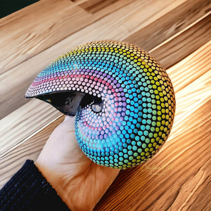 Coquillage décoratif en résine – Mandala en dot painting fait main