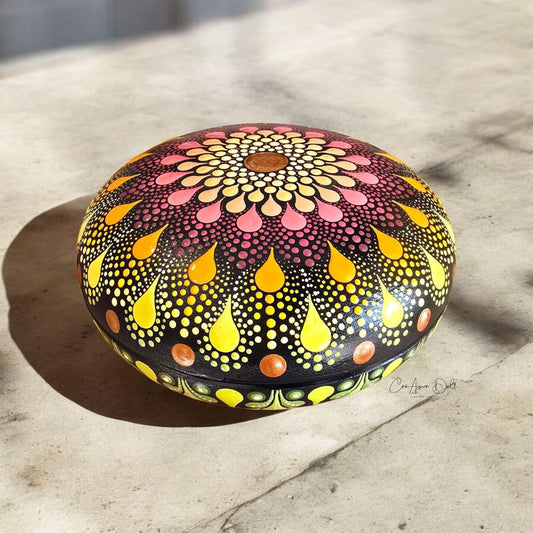 Boîte à bijoux en bois de tilleul – Mandala peint à la main en pointillisme – Pièce unique