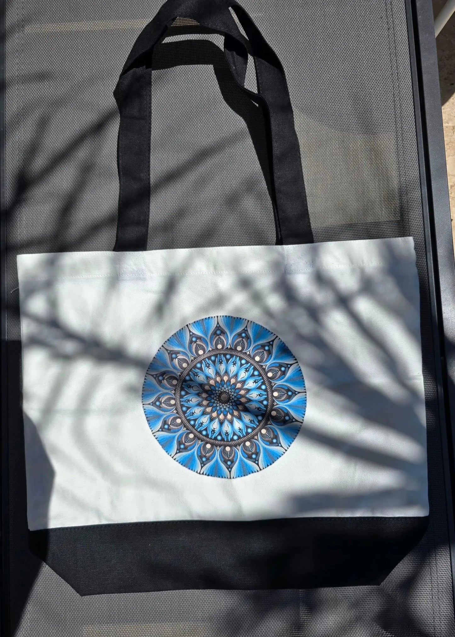 Sac fourre-tout en coton blanc – Mandala imprimé orange ou bleu | Création artisanale