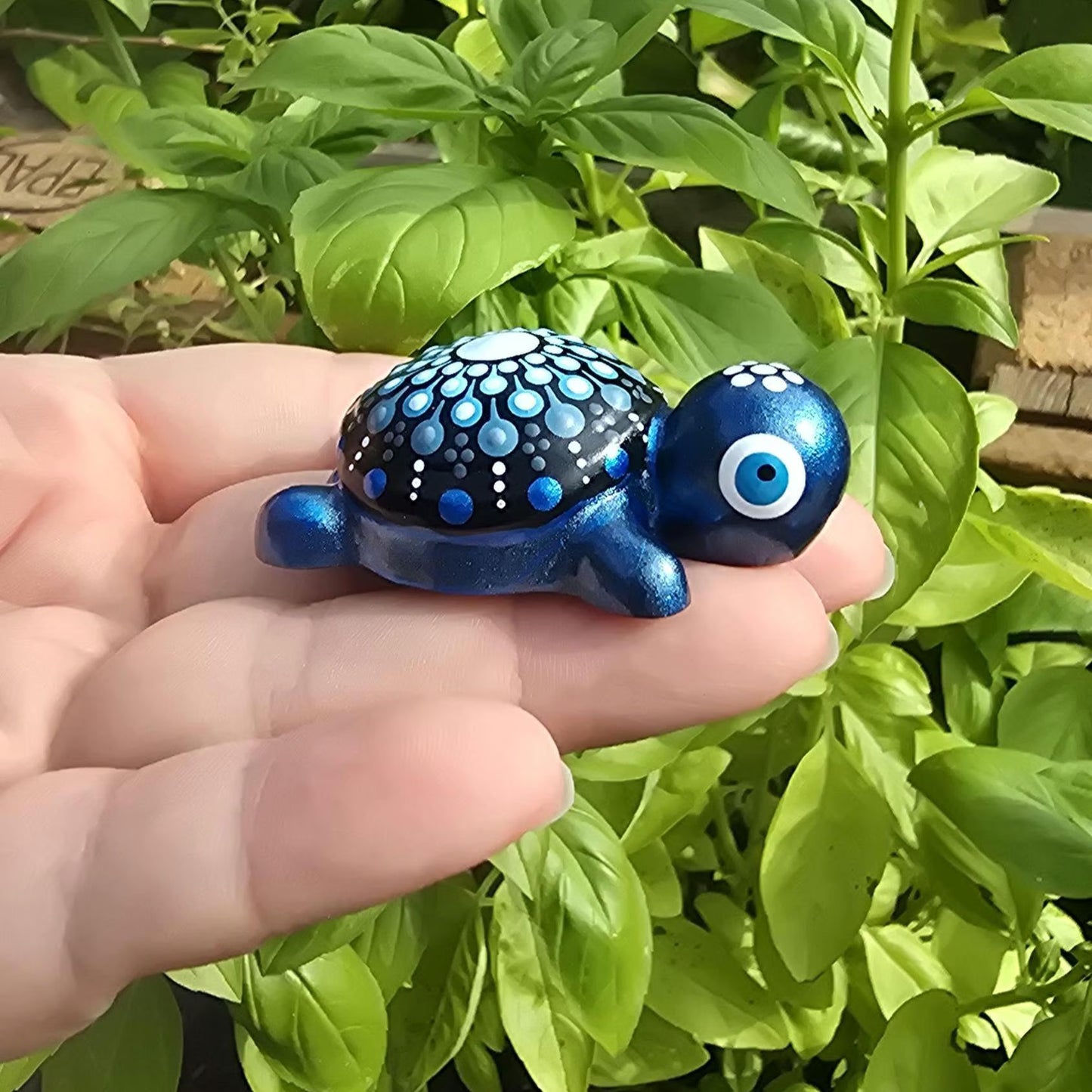 Petite tortue décorative en plâtre bleu métallisé