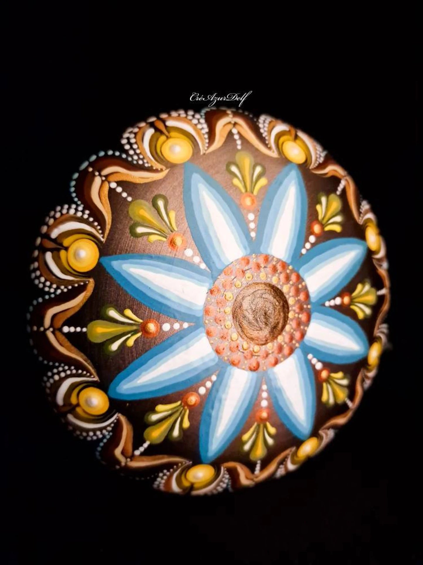 Grande pierre mandala en plâtre résine – Pointillisme artisanal