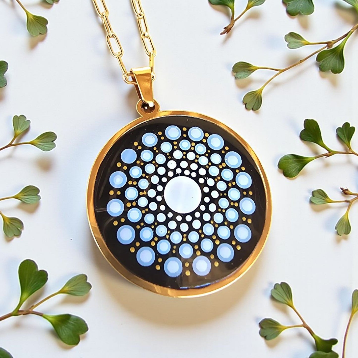 Collier Mandala bleu en acier inoxydable