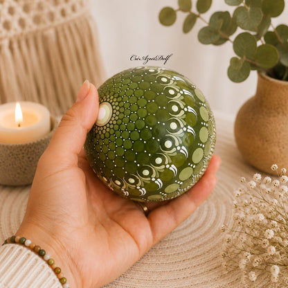 Sphère décorative mandala vert et blanc